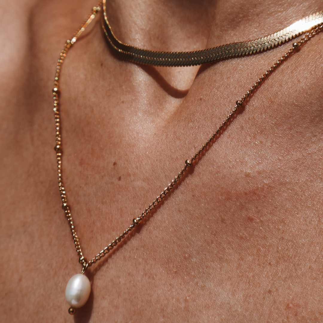 Thin Necklace