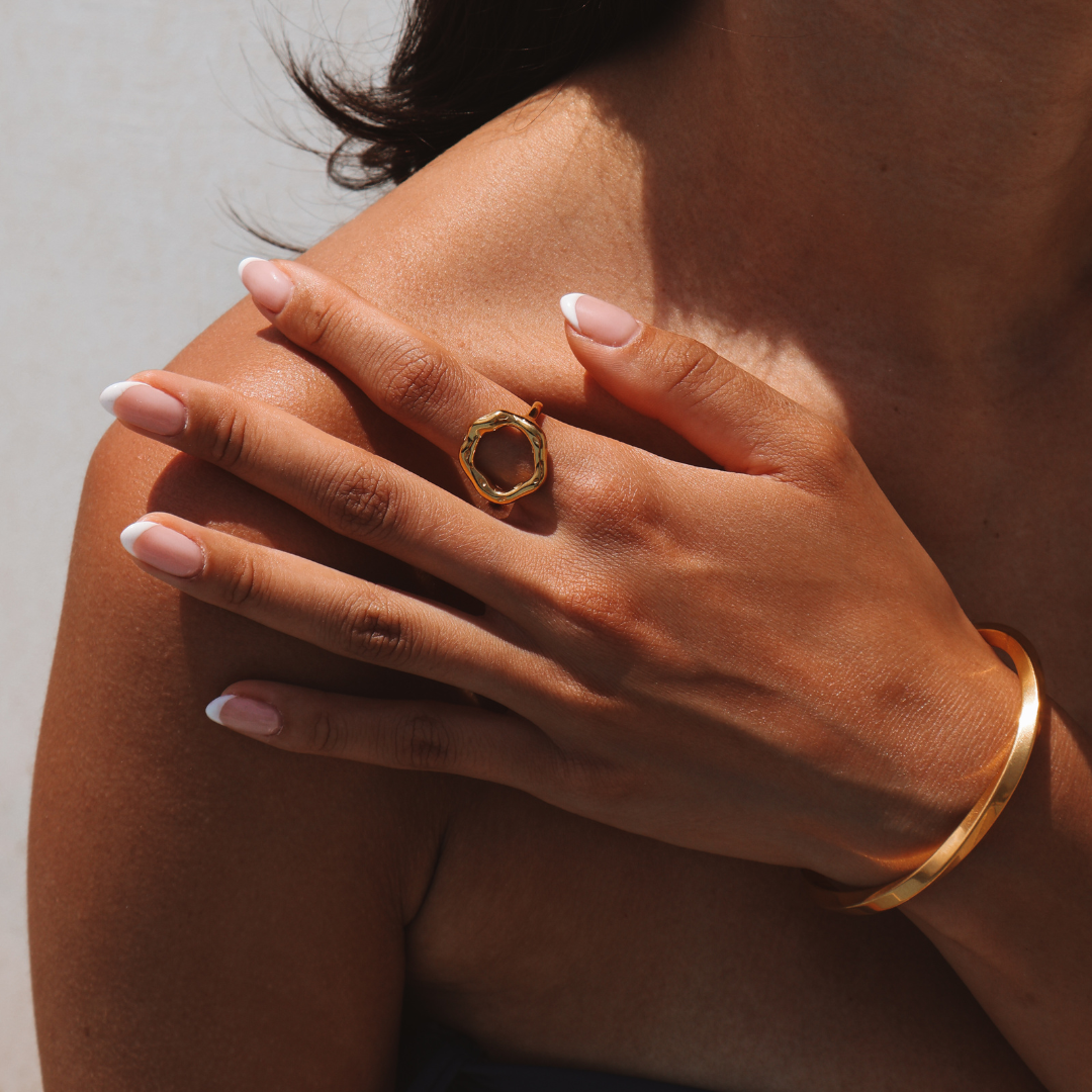 Adjustable Elegant Circle Ring