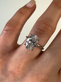 The Everglow Diamond Ring